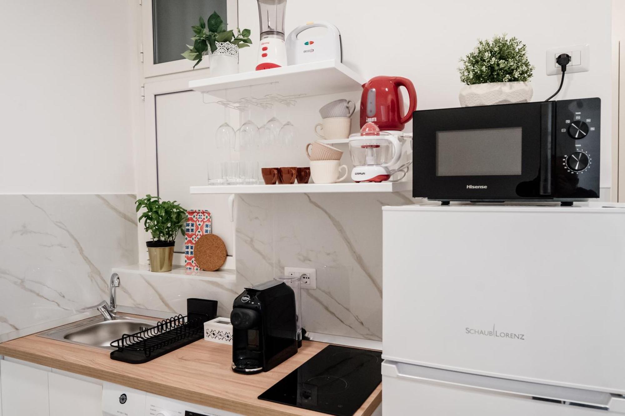 Poesis Suite Bari Bagian luar foto