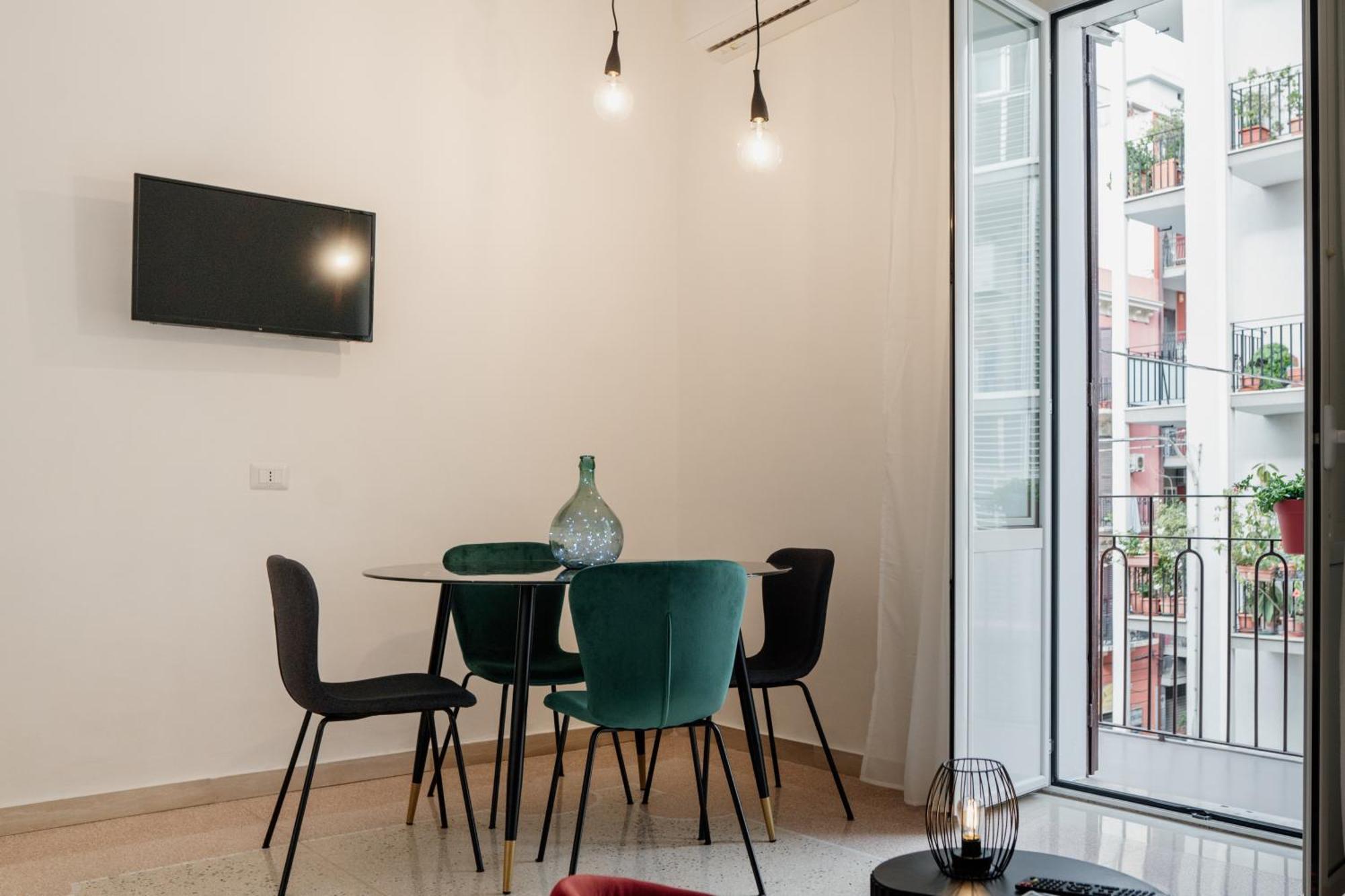 Poesis Suite Bari Bagian luar foto