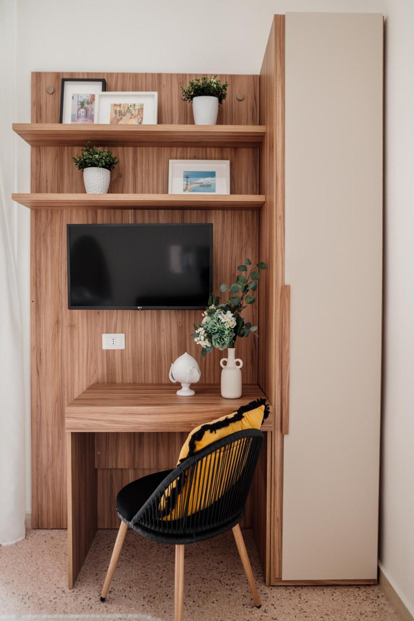 Poesis Suite Bari Bagian luar foto