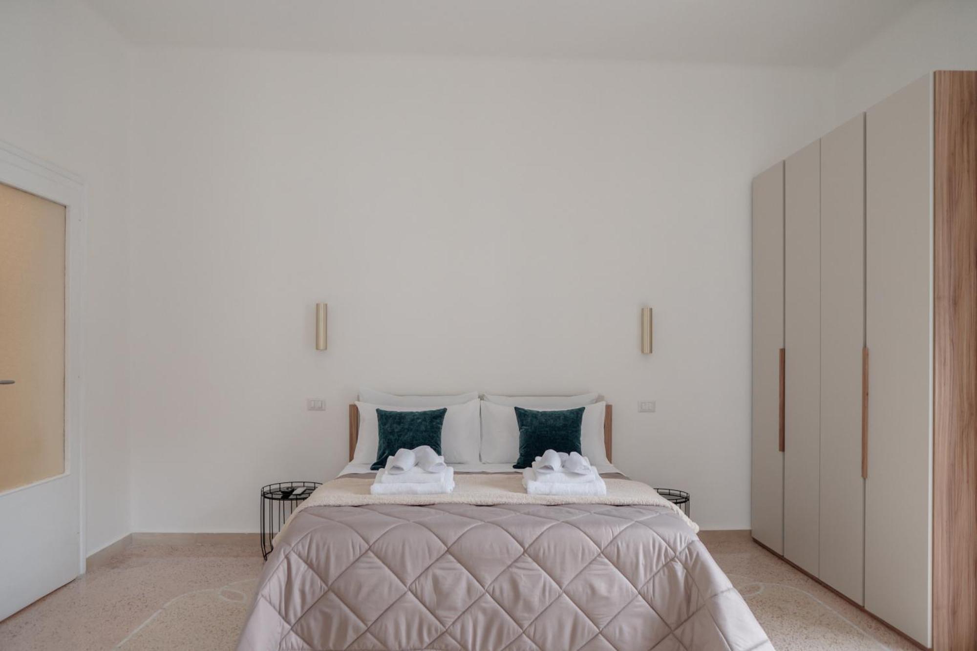 Poesis Suite Bari Bagian luar foto