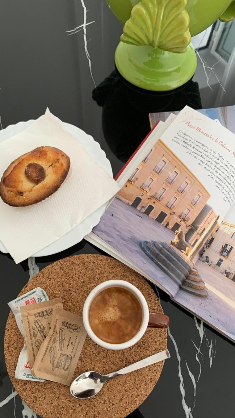 Poesis Suite Bari Bagian luar foto