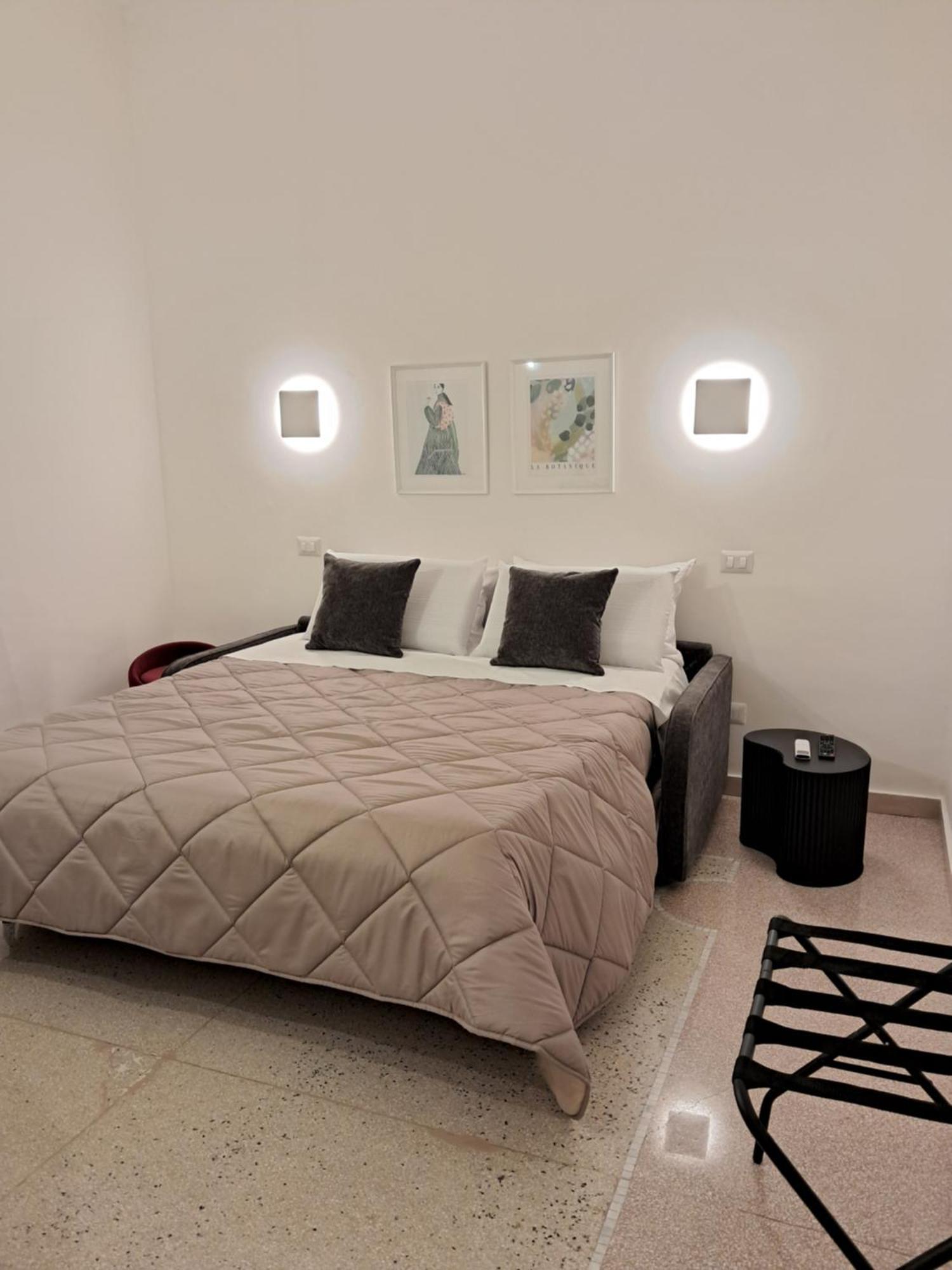 Poesis Suite Bari Bagian luar foto